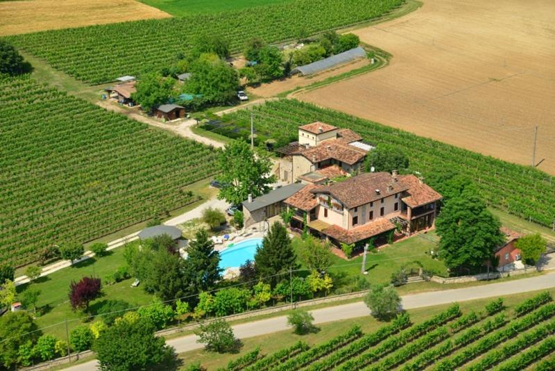 Agriturismo Ai Vigneti 폰티술민치오 외부 사진