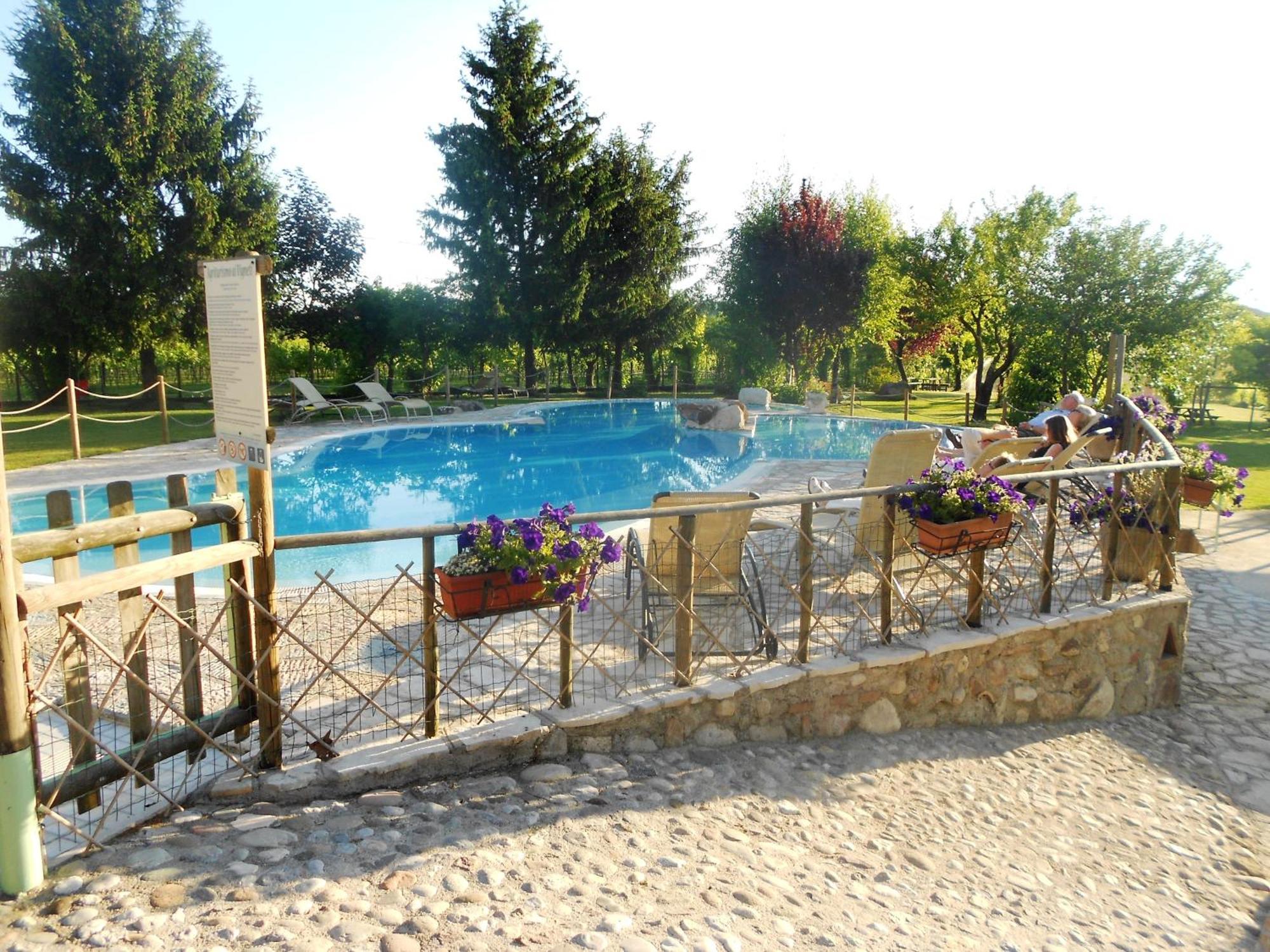 Agriturismo Ai Vigneti 폰티술민치오 외부 사진